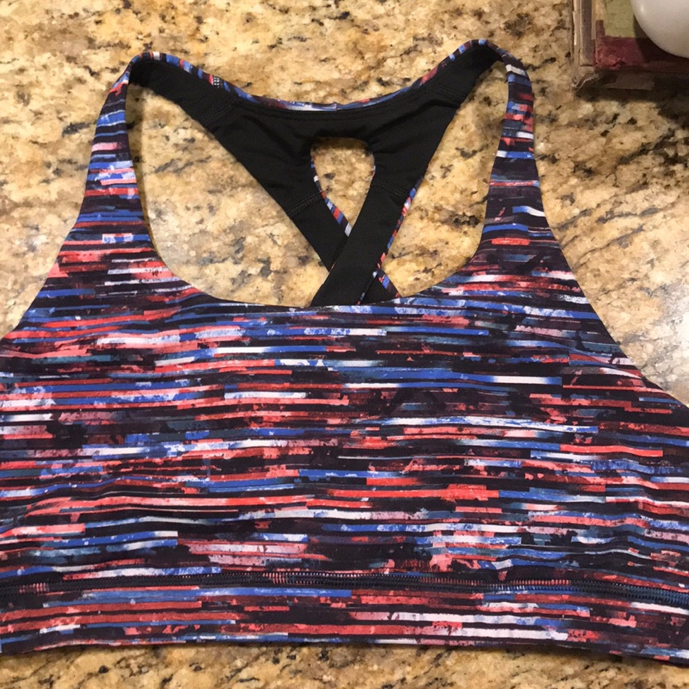 Lululemon sports bra